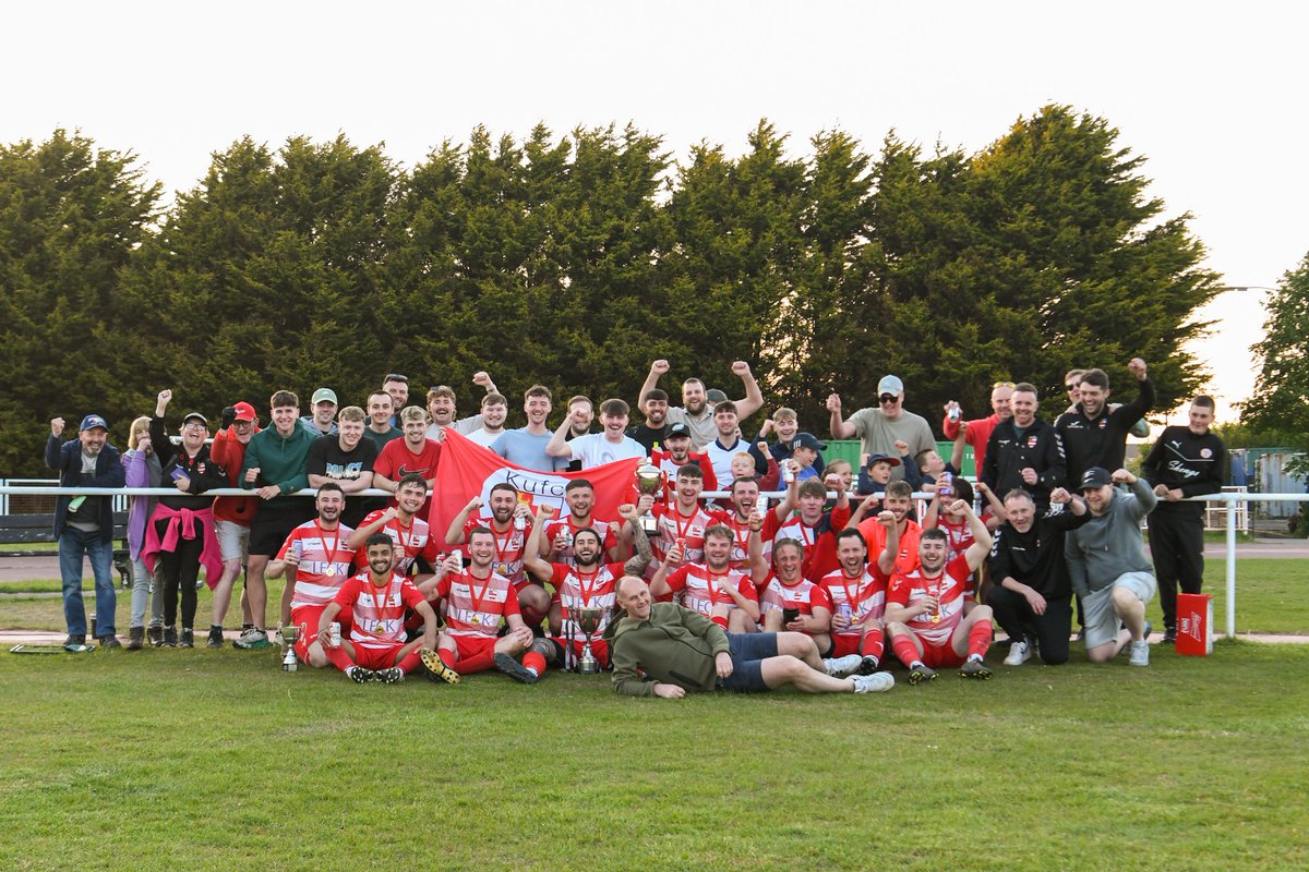 If Carlsberg did footballing weeks… what a season for the first team securing both cup competitions!! #TerryClinton #SeniorCup
