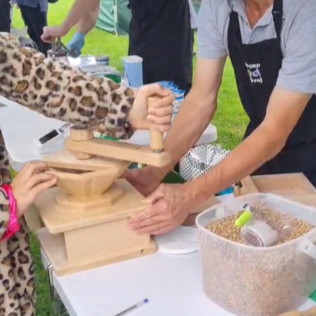 Mill your own wholemeal flour to take home - at our Hungerford Food &amp; Artisan May market TMRW Sun 11 May 10 - 1 free entry Croft Field RG17 0HY. 

Lots of stalls.

11.30am Seasonal &amp; nutritious cooking demo

Thanks to <a href="/Greenham_Trust/">GreenhamTrust</a> &amp; <a href="/Sheepdrove/">Sheepdrove Organic Farm</a>
