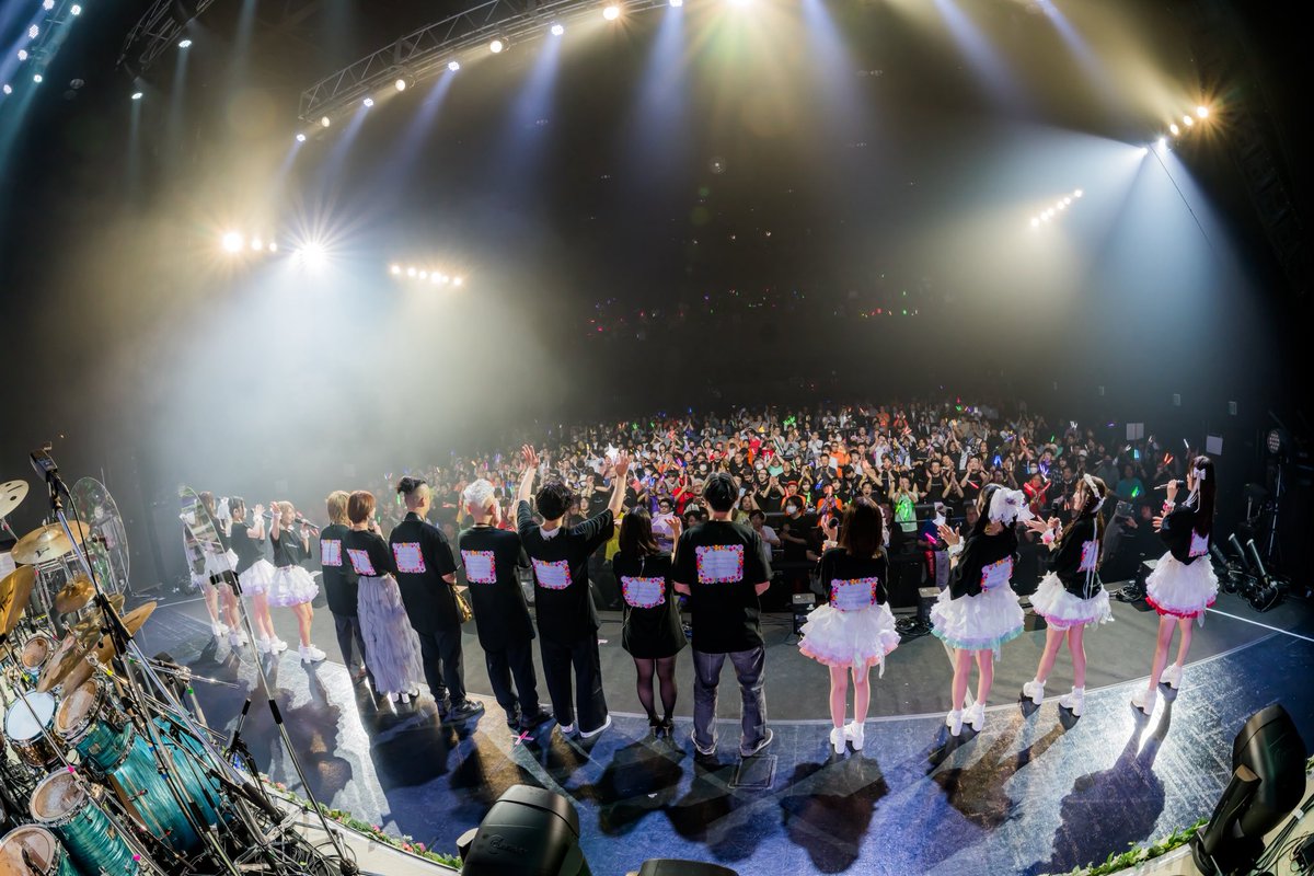 BU__NI's tweet photo. 最高な仲間達🤗

音やパフォーマンスで表現する仲間達。
その瞬間でしか感じられない物、ステージ。

だから、ライブは良いのです🙆 https://t.co/tu0g6UZnmr