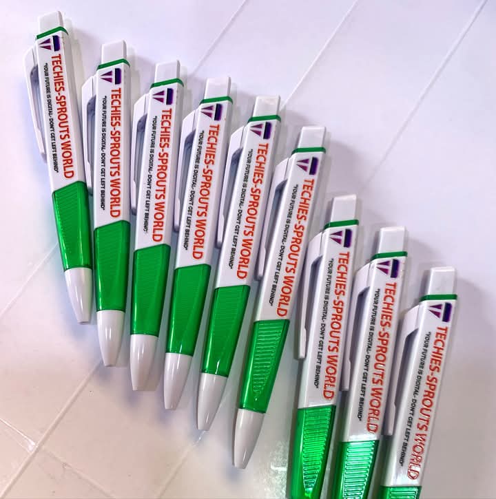 JattoQudus's tweet image. PREMIUM CUSTOMISED PEN

MOQ: 50pcs

Note: Any colour or design will come out nice on it.

To Place Your Order;

📍Send us a DM @LiftedhandsP 
📍Call or WhatsApp +2348074692174
📍Location, Ilorin.
Delivery Nationwide 

 #brandinginlagos #Packaging #ilorin #boxes #printing
