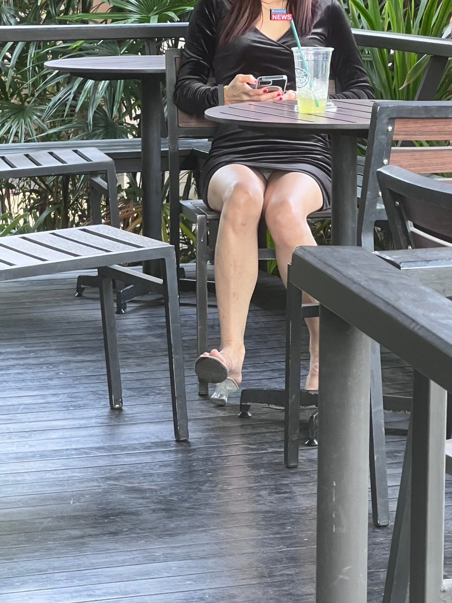 wife show tweet media