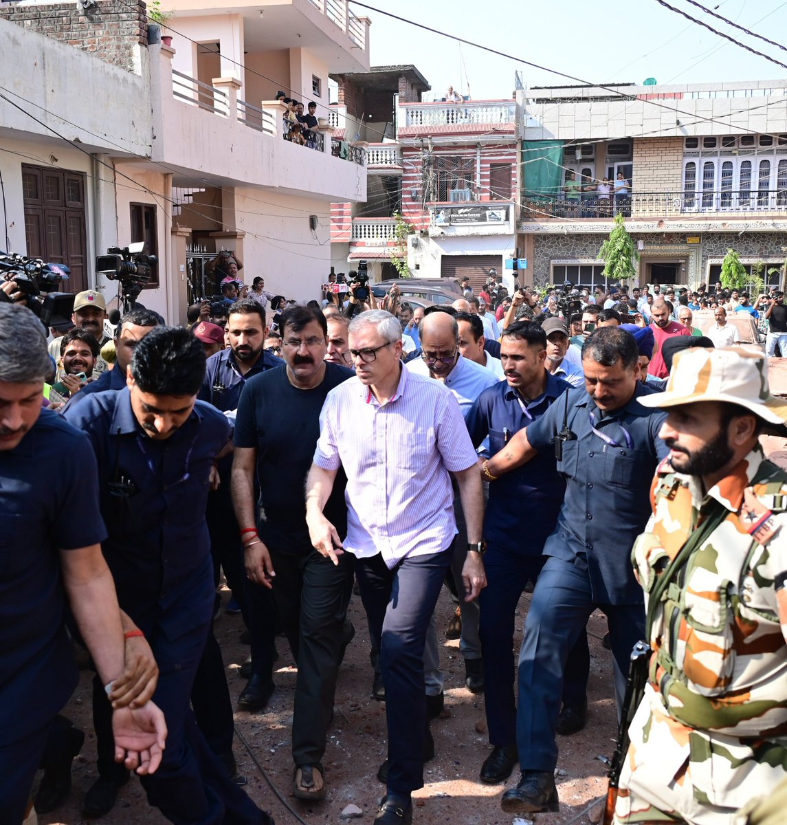 DailyExcelsior1's tweet photo. J&K | Visited #Rehari and #Roopnagar at Jammu today to see the damage caused by the recent shelling. The pain and disruption faced by residents is deeply concerning. We stand with every affected family and will ensure all necessary support is provided without delay: CM Omar Abdullah