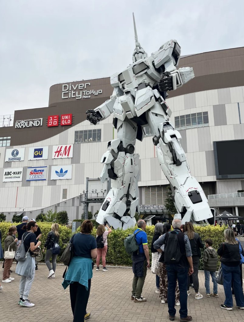 のんびり散歩しましょう。