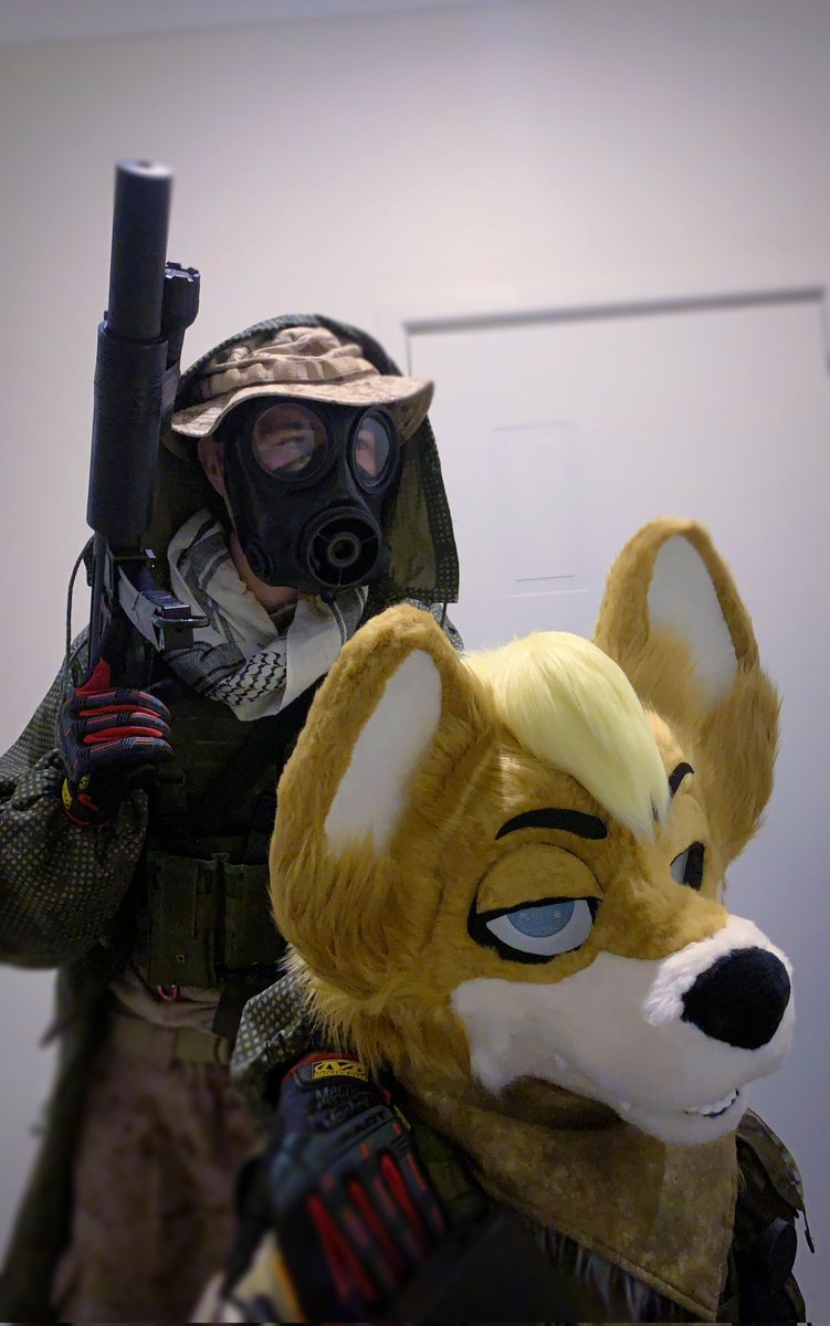 Akula! 🔜 Your Heart (@akularg) on Twitter photo Idk what this creature is but he sure does make a good meat shield :3
⬇️ <a href="/FirkiinDingDing/">FirkiinDingo🇦🇺</a> Idk what this creature is but he sure does make a good meat shield :3
⬇️ <a href="/FirkiinDingDing/">FirkiinDingo🇦🇺</a>