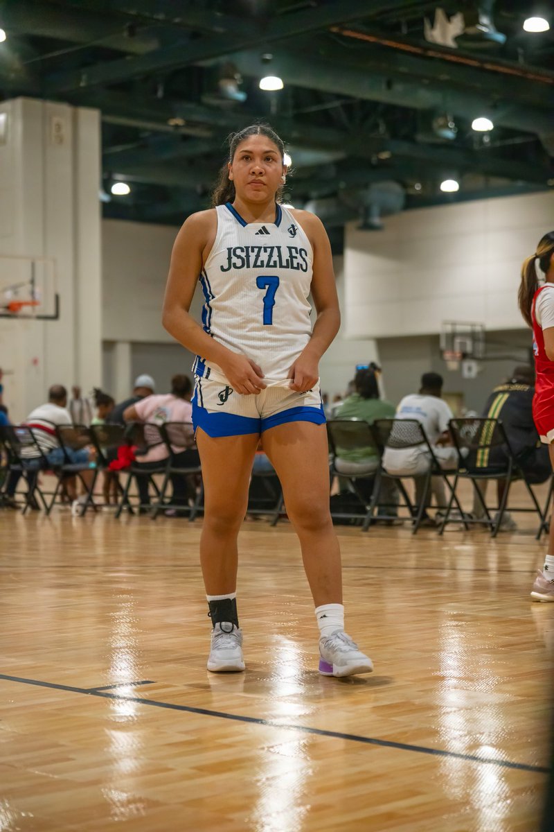 JsizzlesSports (@jsizzlessports) on Twitter photo Maria Fernanda Viveros Arze dropped 13 pts to lead Jsizzles 17U past BD Thunder 49โ24.
22โ0 run to start.
Muรฑoz added 12 pts, 5 ast.
Total team win!
#Jsizzles #AAUBasketball #GirlsHoops #WomensHoops #OneMissionOneTeam
<a href="/viverosmfer/">M Fernanda Viveros</a> Maria Fernanda Viveros Arze dropped 13 pts to lead Jsizzles 17U past BD Thunder 49โ24.
22โ0 run to start.
Muรฑoz added 12 pts, 5 ast.
Total team win!
#Jsizzles #AAUBasketball #GirlsHoops #WomensHoops #OneMissionOneTeam
<a href="/viverosmfer/">M Fernanda Viveros</a>