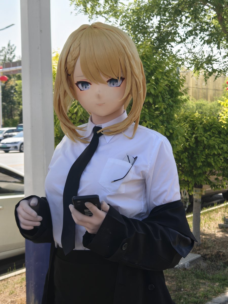 HELLO
📸:<a href="/HeLuo122/">赫萝</a>