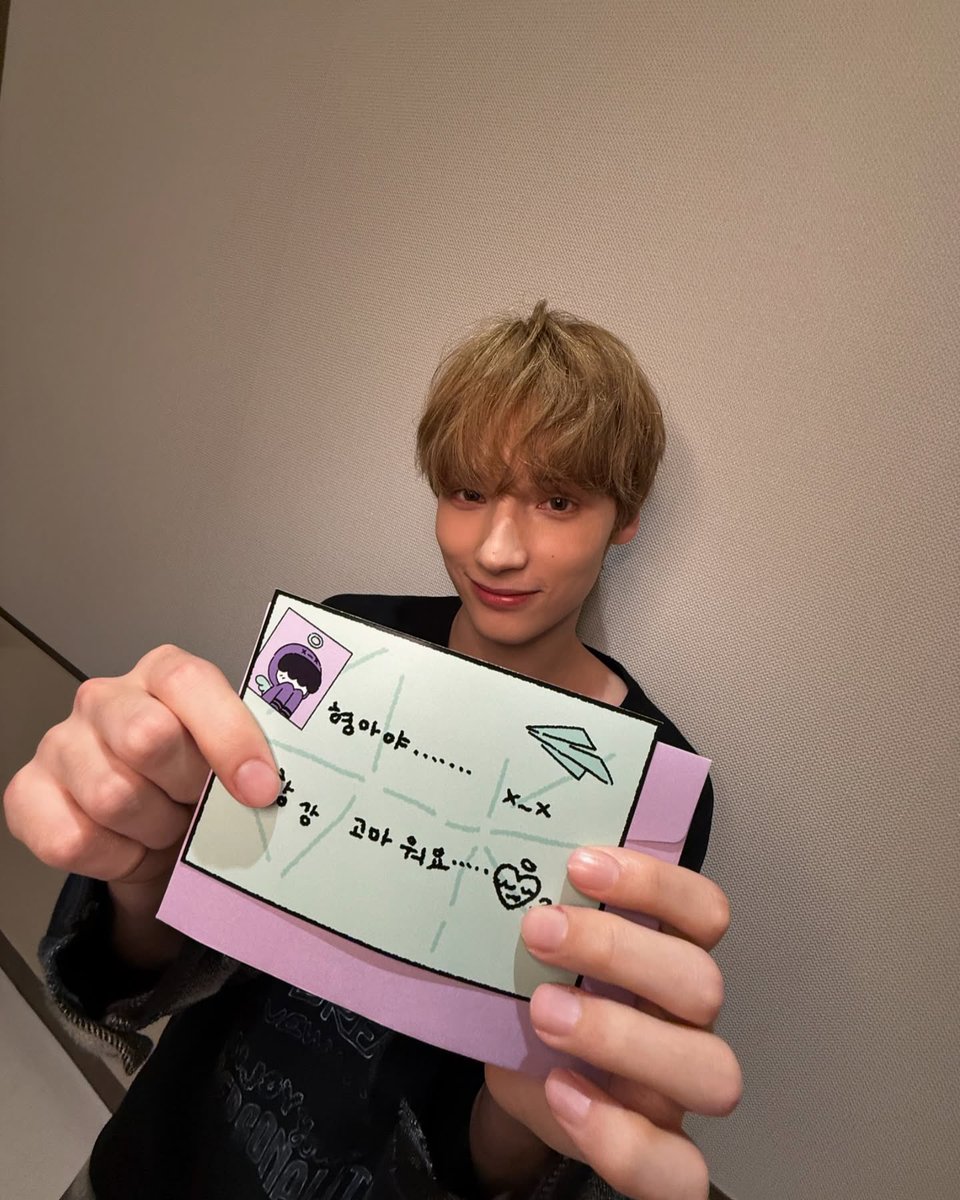 “[hhmnyaring’s letter has made it to hyung 💌]”

💌✏️ hyung-ah………….x_x
thank you always…….❤️