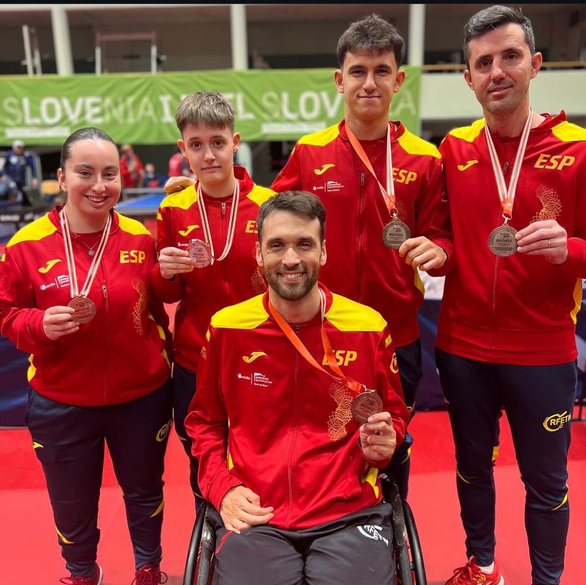 🥉 Bronze internacional per a Maria Migueles

🏓 La jugadora del <a href="/ttamicsterrassa/">CTT els Amics</a> s’ha penjat la medalla de bronze a la classe WS9 de l’*ITTF World Para Challenger de Lasko 2025,  la Maria tanca una gran actuació internacional! 👏👏  

#CTTElsAmics #OrgullTerrassenc
