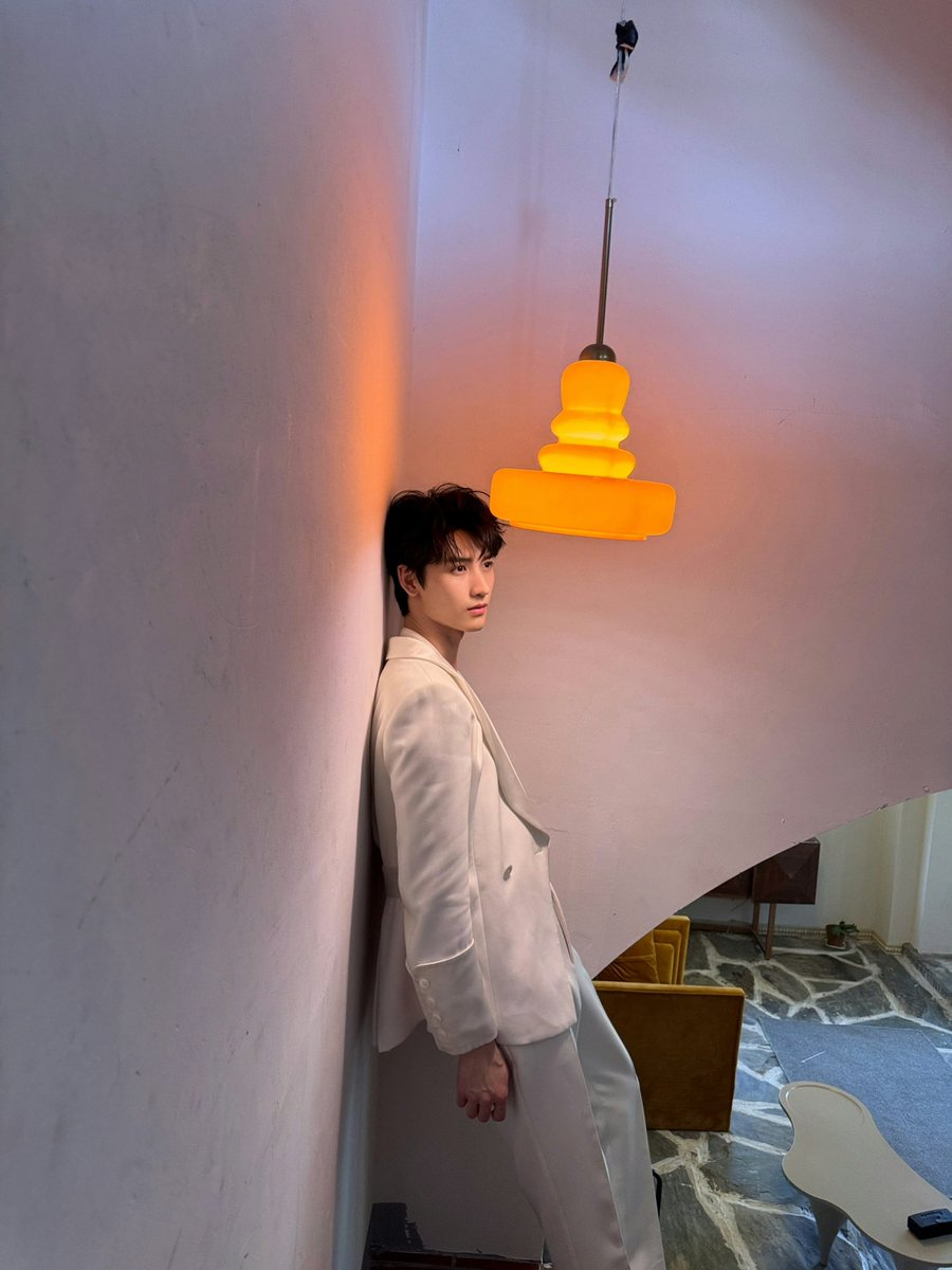 huang_furen_TH's tweet image. 20250510  HuangJunJie Studio Update 👑

พร้อมหรือยัง? 321 ดู #หวงจวิ้นเจี๋ย ไปด้วยกัน

(1)
#OSM #OSMxHuangjunjie 
#Huangjunjie #หวงจวิ้นเจี๋ย #黄俊捷
