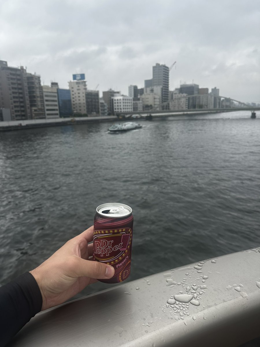 tee-mo-skay tweet media