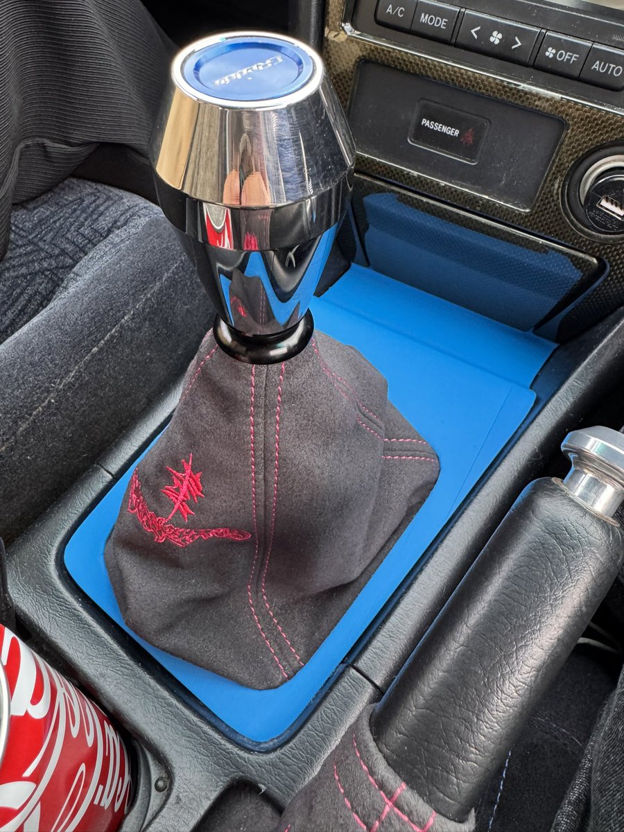jzx100のポン付けMTシフトパネルを3Dプリンターで作った
カーボンシール貼って純正の半額以下で売りたいな〜
