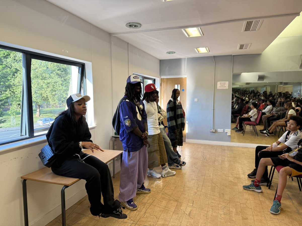 Kemoy Walker NPQML 🇯🇲 (@kemoywalker) on Twitter photo I always encourage people to come and visit us at the <a href="/msmpowerhouse/">Moss Side Millennium Powerhouse</a> on Fridays 6-9pm, you will not want to leave, the youths are amazing, our staff and volunteers are the best! 💯 we offer lots! Reach out! 💯
We do inspiring talks, music, sports, revision, dance etc.. I always encourage people to come and visit us at the <a href="/msmpowerhouse/">Moss Side Millennium Powerhouse</a> on Fridays 6-9pm, you will not want to leave, the youths are amazing, our staff and volunteers are the best! 💯 we offer lots! Reach out! 💯
We do inspiring talks, music, sports, revision, dance etc..