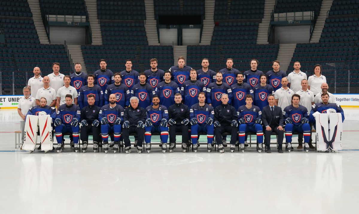 L'équipe de France, cuvée 2025 du Mondial de Stockholm 🇸🇪📸

#TeamFranceHockey