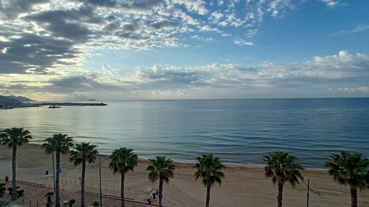 VayaViajecito's tweet photo. Menudas vistas nos regala el día desde @HotelAllonMedit

@turismolavilajoiosa @ajuntamentlavila @costablancaorg @cvalencianatb @intermundialseguros
@hotelallonmediterrania
@vilahostur

#CVTB8 #Travelbloggersenlavila2025 https://t.co/IDzU6F7zQw