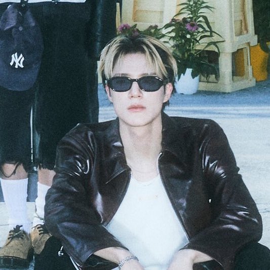 O9aamdjd's tweet photo. 믕쨍이 😎💛🖤 https://t.co/xcKwLaOVB3