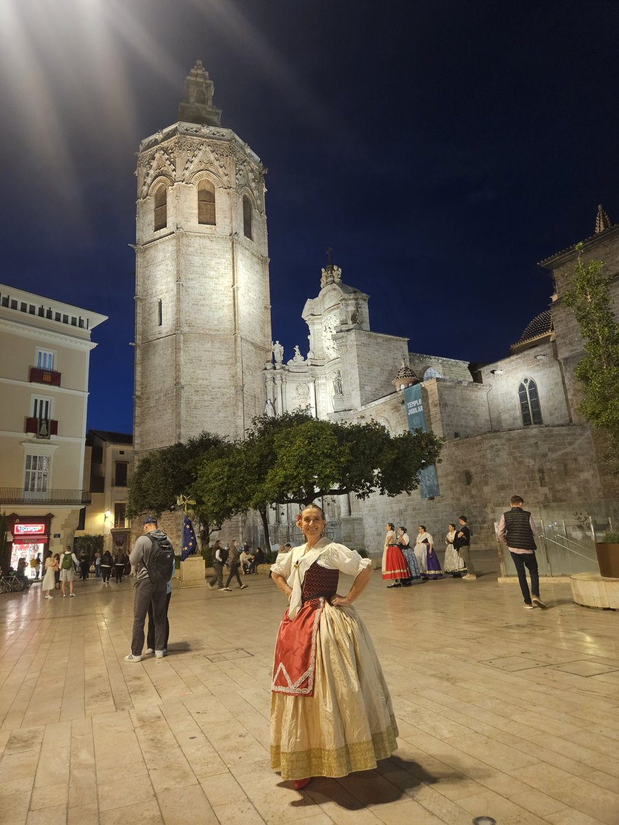 gisb_sus's tweet image. #Dansà de la Verge
Un any més, emocionant i bonica
Una sort poder participar-hi ballant