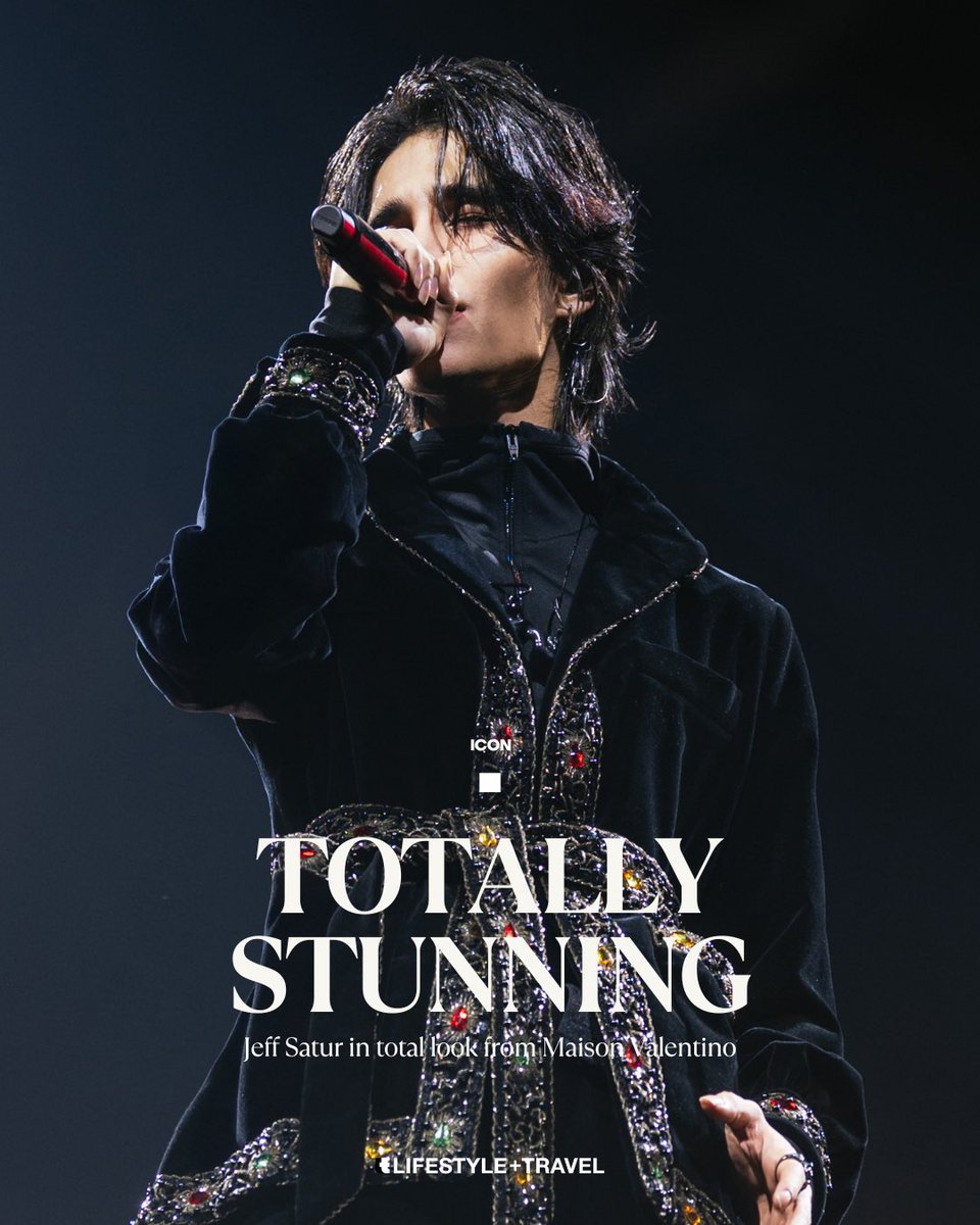 𝐓𝐨𝐭𝐚𝐥 𝐥𝐨𝐨𝐤, 𝑱𝒆𝒇𝒇 𝑺𝒂𝒕𝒖𝒓 𝒊𝒔 𝐭𝐨𝐭𝐚𝐥𝐥𝐲 𝐬𝐭𝐮𝐧𝐧𝐢𝐧𝐠! 🖤 <a href="/jeffsatur/">𝗝 𝗘 𝗙 𝗙 𝗦 𝗔 𝗧 𝗨 𝗥 (罗杰夫)</a> 

#jeffsatur #JeffSaturRedGiantConcert #ValentinoCustom <a href="/MaisonValentino/">Valentino</a>