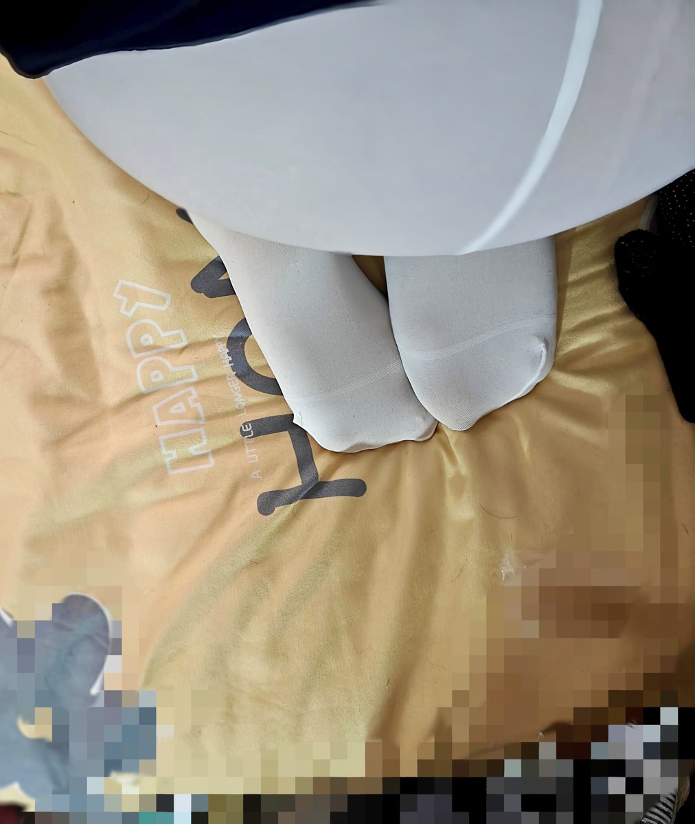 😋🥵🥵 #男娘 #白丝 #屁股 #雪糕 #恋足