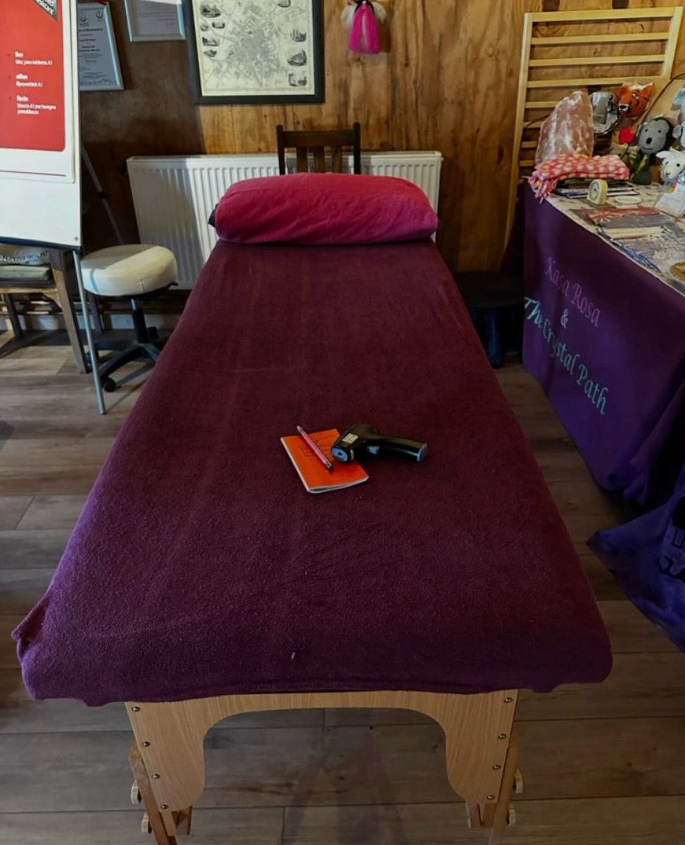 💜 Day two of three for this weekend’s Jikiden Reiki Shoden class. Lots of learning and practicing Reiki. 🙏🏻💜 #blessings #energy #teaching #full #class #learning #shoden #okuden #care #gratitude #reiki #jikiden #course #jikidenreiki #courses #learn #suffolk #burystedmunds