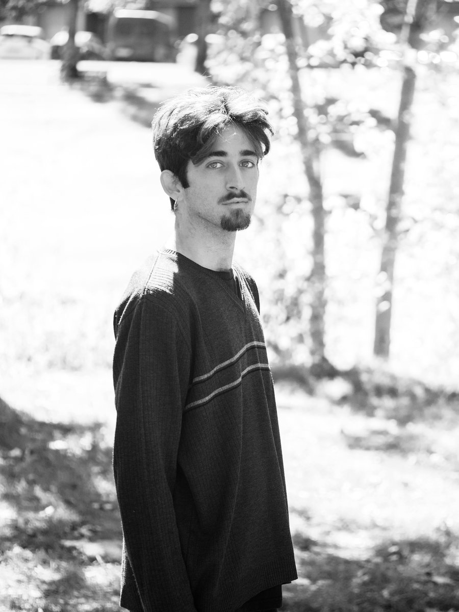 Avui dissabte som a la fira discogràfica de l'@HeliogabalBcn a l'antiga fàbrica <a href="/EstrellaDammCat/">Estrella Damm Cat</a>. Hi muntem paradeta de vinils amb els amics de Discos Volta i també hi haurà en @caigodayol fent un petit concert. Ens hi trobem?