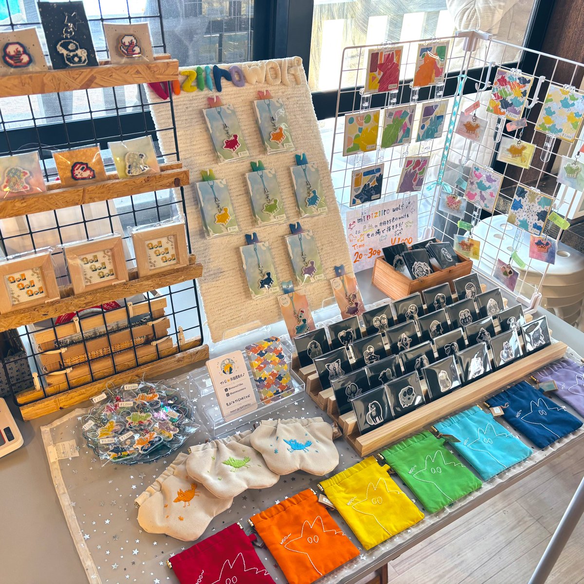 nmore310ko's tweet image. #気まぐれサト公のおミせば
【お知らせ】
いつもマルシェなどで販売している子達は、X、InstagramでのDMにてネット販売をしています。
niziiro wolf、ホシエト、復刻、オリジナルオーダーも受け付けております。
もしご興味ある方は、お気軽にDMでご相談ください🐾