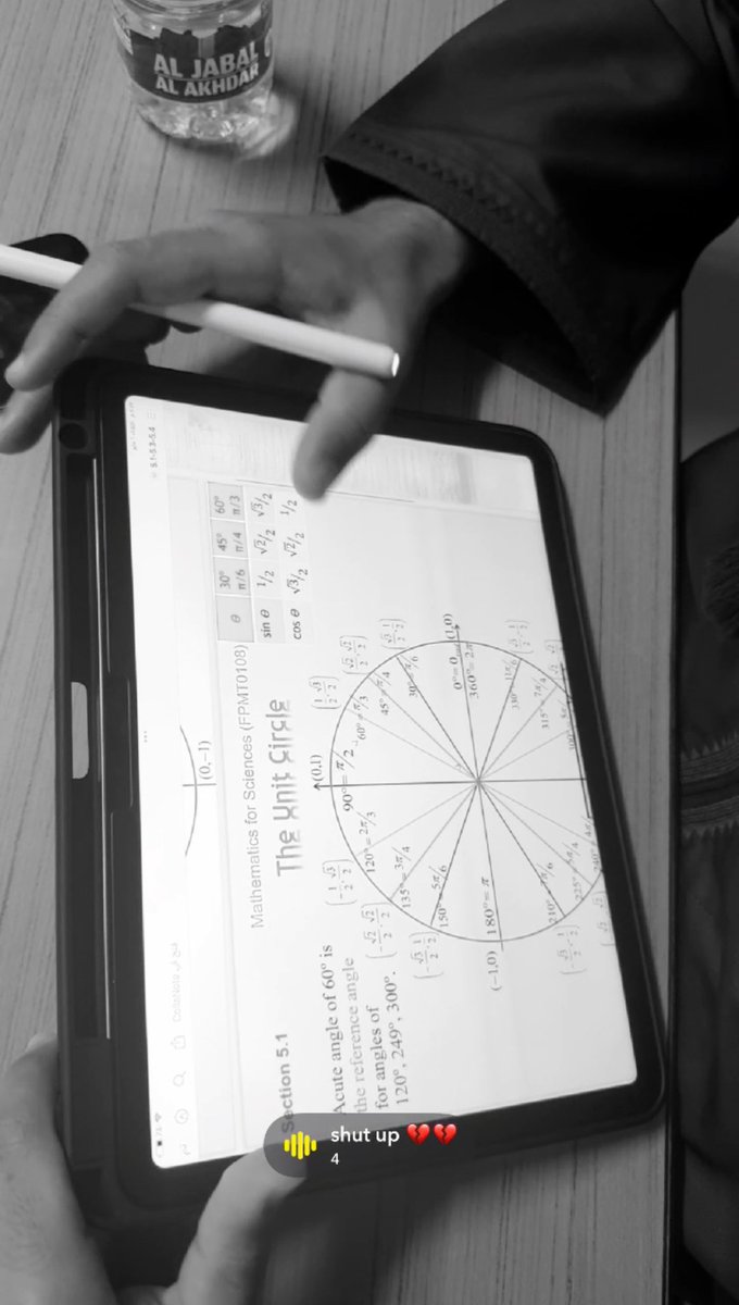 0vrnr's tweet image. 🫴🏻