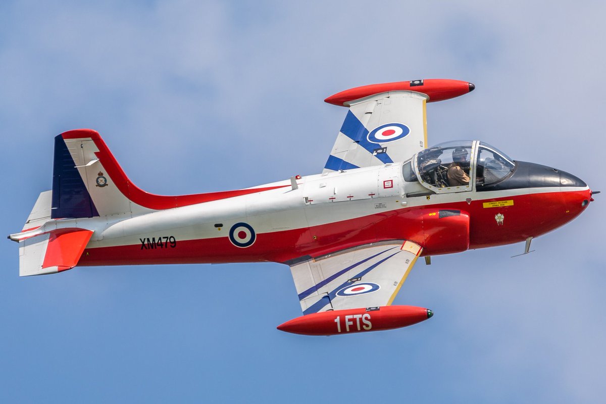 ShutterbugWGC's tweet image. A lovely addition to last year’s Shuttleworth Season Premier Airshow visiting aircraft was this Percival-Hunting Jet Provost T.3A piloted by Mark Hooton…@ShuttleworthTru @svas_oldwarden #airshows #percival #shuttleworthairshows