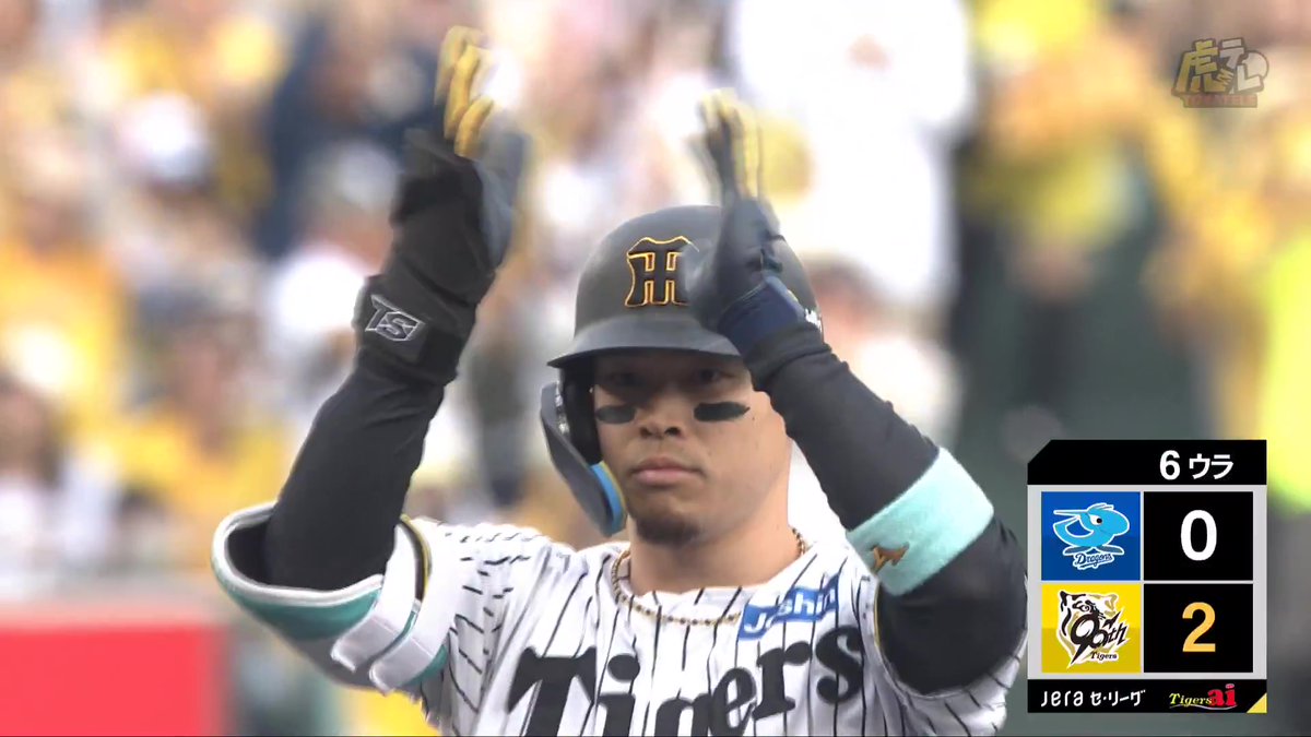 6回裏、佐藤輝選手が左中間タイムリーツーベースヒット！貴重な追加点