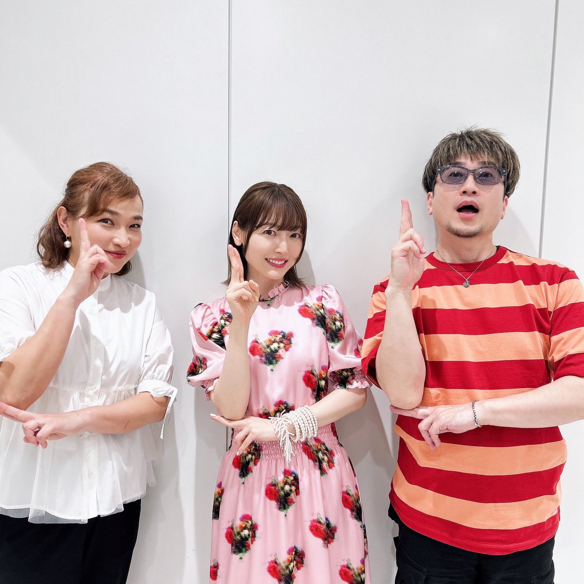6月末処分品】花澤香菜 さん 若山詩音 さん 切り抜き - メルカリ