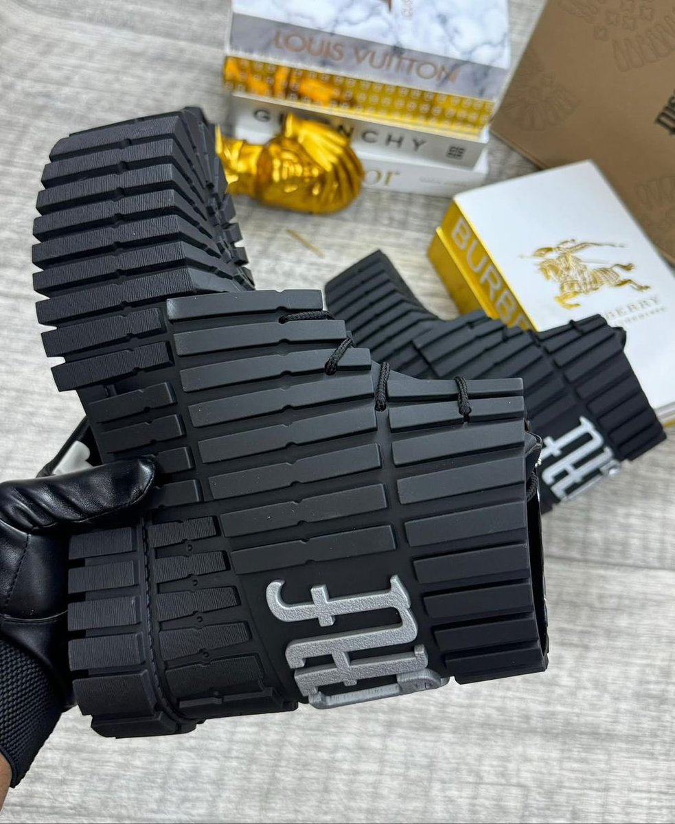 ClethelC's tweet photo. High-quality materials for comfort and durability
Affordable prices without compromising on style
Shop now and stay ahead of the fashion curve!
Contact us now 0555486703 

#FashionWear #StyleInspiration #AffordableLuxury #FashionForAll #ShopNow https://t.co/8TOhH3OeQ7
