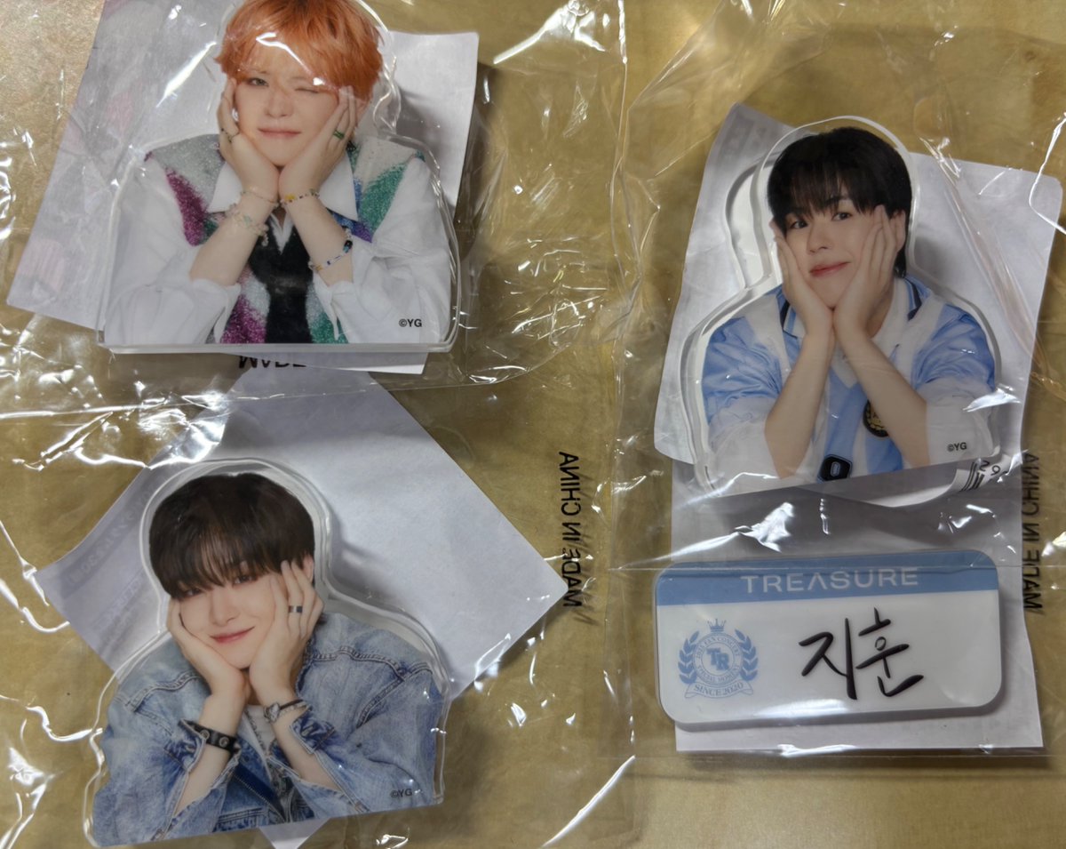 sahi___17's tweet photo. treasure ファンコン POPUP カプセルトイ トレカ 交換

譲)画像のもの
求)同種アサヒ

新宿、5/17・5/18手渡しでの交換です。

#Treasure交換 #treasureファンコン #treasurePOPUP https://t.co/QoQTTrR7Qp