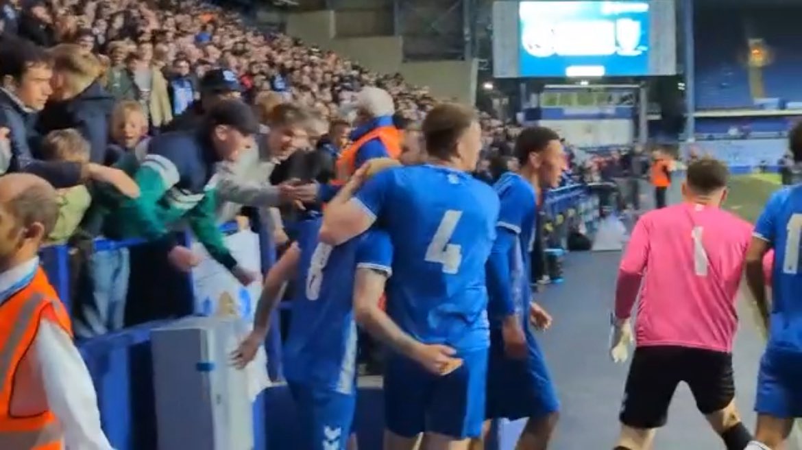 Hallam FC (@hallamfc1860) on Twitter photo When you celebrate a ‘little’ bit too much. 🤏🏻
We even caught the moment of realisation on camera when <a href="/jadenjlee/">Jaden🏴⚔️</a> had a bit of an accident.
Speedy recovery! ❤️🩹
#HallamFC When you celebrate a ‘little’ bit too much. 🤏🏻
We even caught the moment of realisation on camera when <a href="/jadenjlee/">Jaden🏴⚔️</a> had a bit of an accident.
Speedy recovery! ❤️🩹
#HallamFC