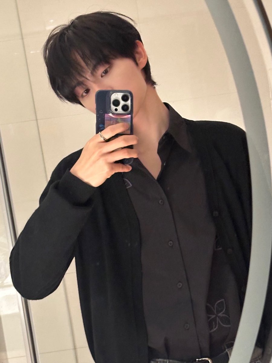 ☄️

#전민욱 #JEONMINWOOK
#CLOSEYOUREYES #클로즈유어아이즈
#클유아 #CYE