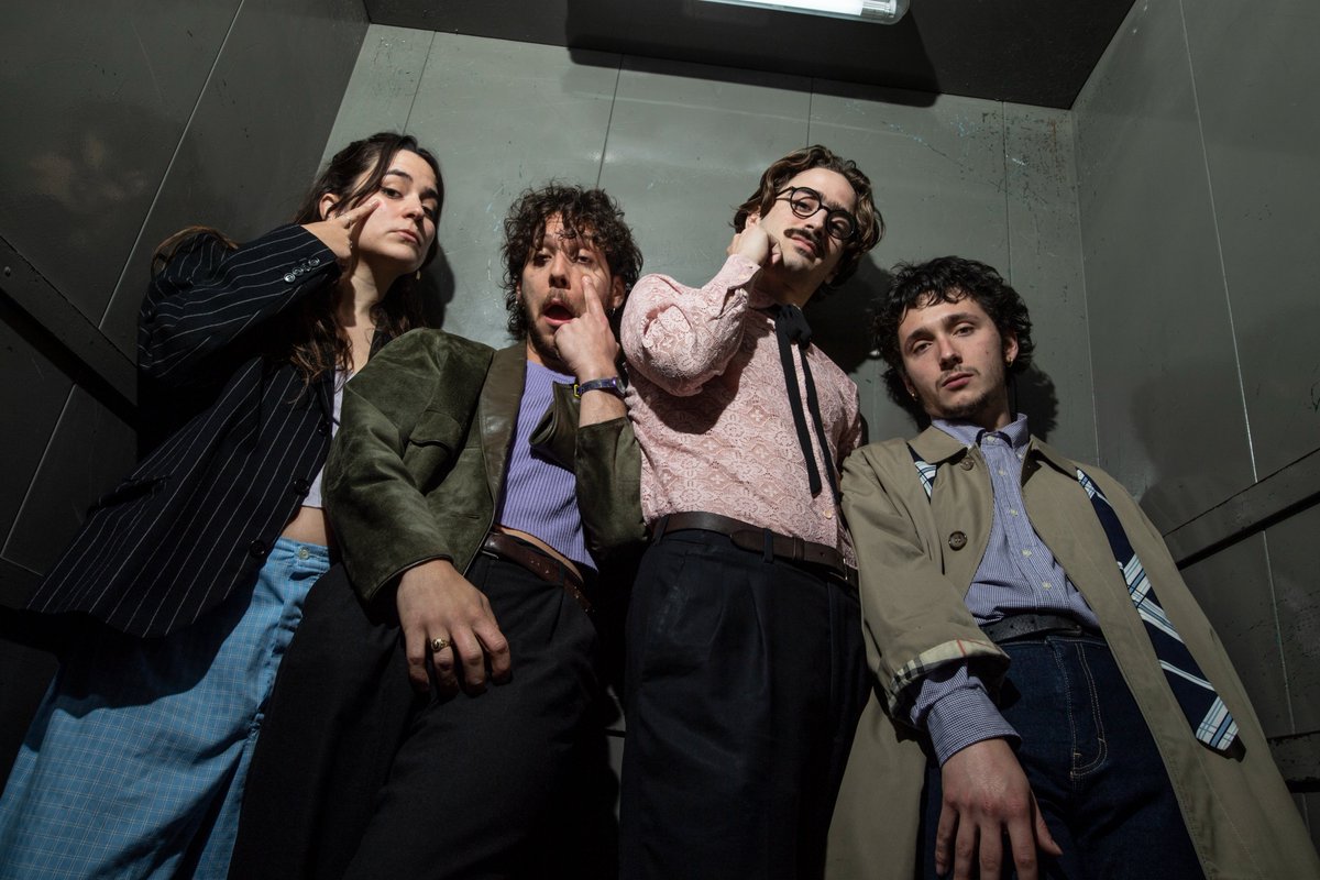 Bankrobber (@bankrobberbcn) on Twitter photo BARCELONA!
El concert de <a href="/remeifresca/">Remei de Ca la Fresca</a> d'avui dissabte al Festival Barcelona Poesia es trasllada a <a href="/ElBornCCM/">El Born CCM</a> per si plou. 22h entrada lliure (i si veniu abans, actuen Les Sueques). Fins ara! youtube.com/watch?v=J5aBSO… <a href="/bcncultura/">Barcelona Cultura</a> BARCELONA!
El concert de <a href="/remeifresca/">Remei de Ca la Fresca</a> d'avui dissabte al Festival Barcelona Poesia es trasllada a <a href="/ElBornCCM/">El Born CCM</a> per si plou. 22h entrada lliure (i si veniu abans, actuen Les Sueques). Fins ara! youtube.com/watch?v=J5aBSO… <a href="/bcncultura/">Barcelona Cultura</a>