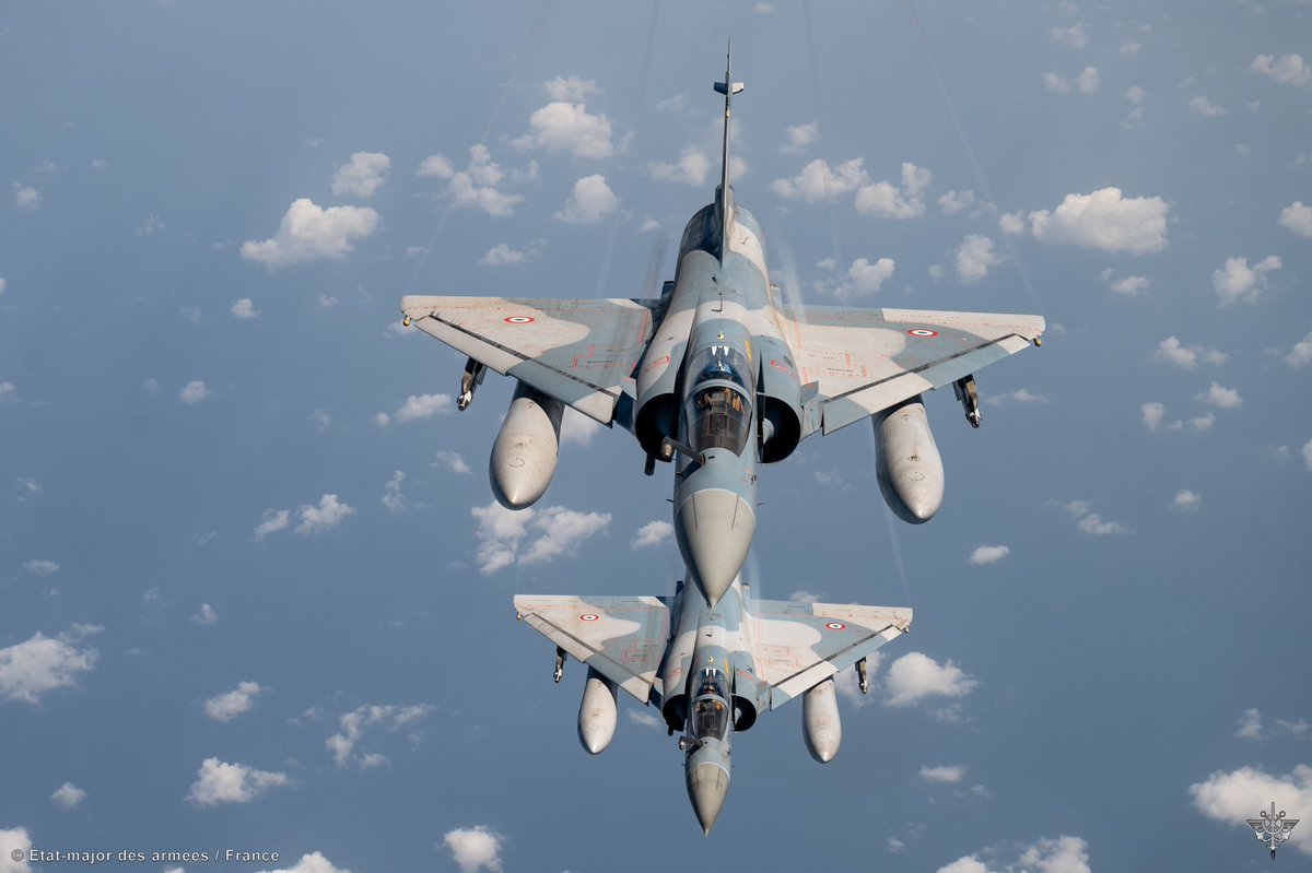 Armée française - Opérations militaires (@etatmajorfr) on Twitter photo 📍Djibouti | Les Mirage 2000-5 des <a href="/FFDJ_Officiel/">🇨🇵 🇩🇯Forces Françaises stationnées à Djibouti</a> 🇫🇷
Les patrouilles régulières des équipages 🇫🇷 contribuent à la défense de l’espace aérien djiboutien, 7 jours/7 et 24/24 📍Djibouti | Les Mirage 2000-5 des <a href="/FFDJ_Officiel/">🇨🇵 🇩🇯Forces Françaises stationnées à Djibouti</a> 🇫🇷
Les patrouilles régulières des équipages 🇫🇷 contribuent à la défense de l’espace aérien djiboutien, 7 jours/7 et 24/24