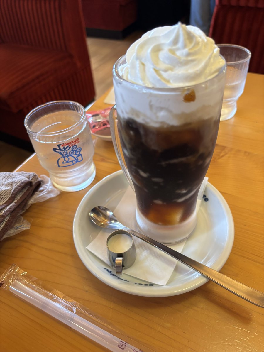 TaroChill's tweet photo. Komeda Coffee is a popular café in Japan. The "morning set" is a unique part of Nagoya culture—you get food like toast just by ordering a coffee. The photo shows their coffee jelly!
#Komeda #Japan #ChillSalaryman https://t.co/03dglaPFTQ