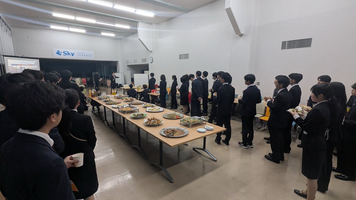 【本新歓】
5/8(木)に2学食堂で本新歓を行いました！
自己紹介やビンゴ大会などで大いに盛り上がった会となりました😊

さて、2025年度は34名の新入生が52期として入部してくれました。ありがとうございます！これから共に部を盛り上げていきましょう！

 #筑波新歓2025