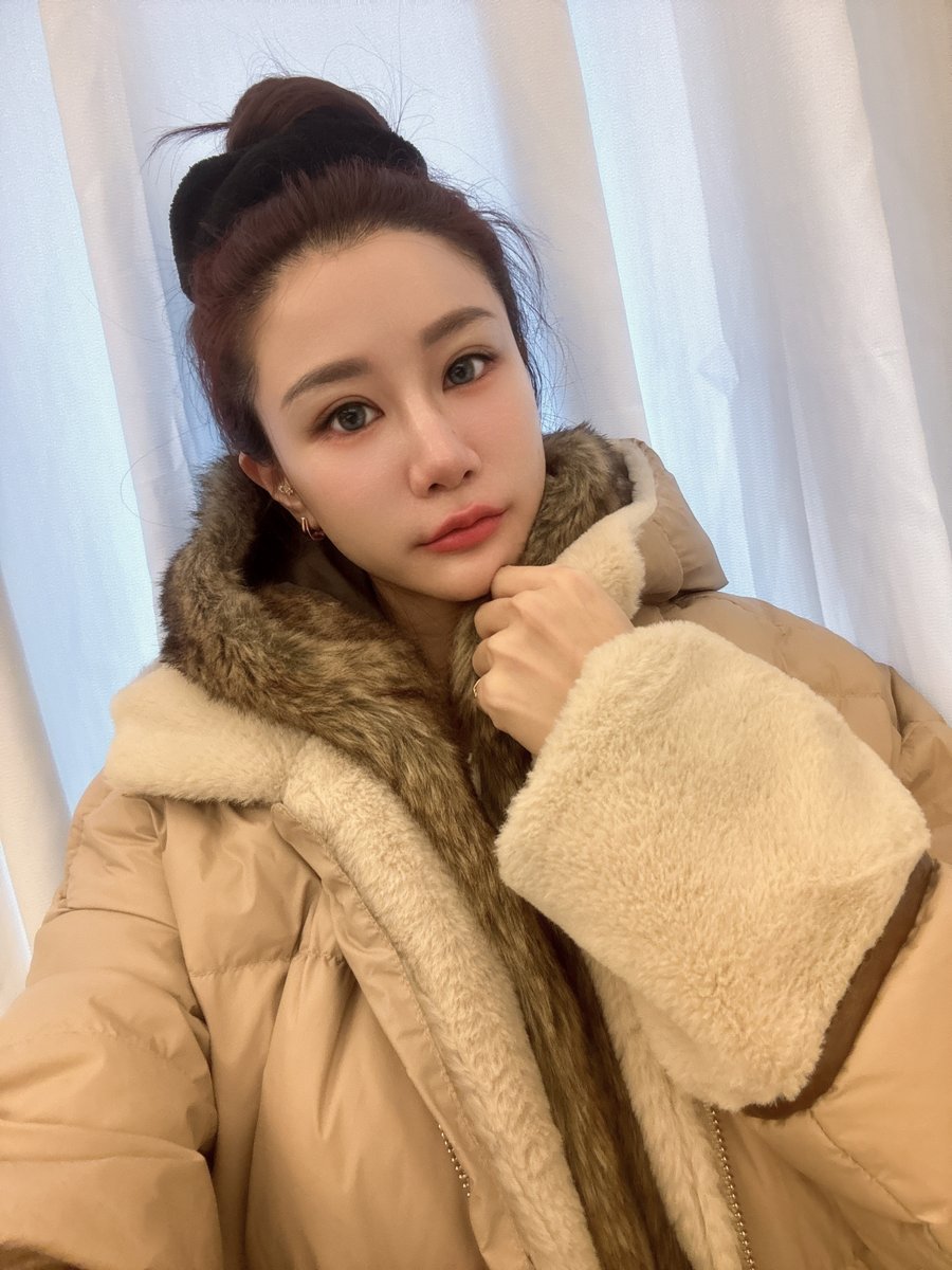 忙裡偷閒的生活碎片🧩
讓我們重新充電 繼續前行

#日常 #紀錄

𝕁𝕍𝕀𝔻 🔍 𝕗𝕒𝕟𝕝𝕒𝕣𝕒𝟙𝟚𝟚𝟛  
👇👇官方line在這👇👇
https://t.co/JHpyc267YW
要有禮貌跟我互動喔😊 https://t.co/vRCmZglxCJ