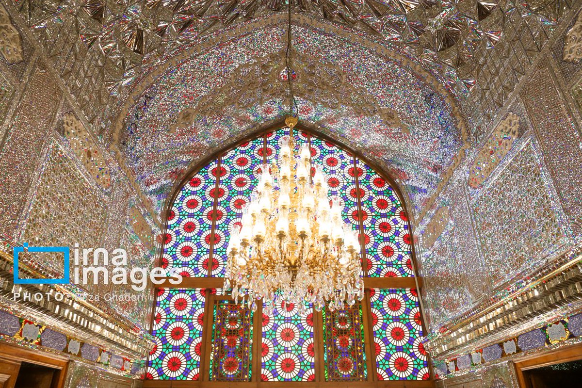 VisitIran3's tweet image. Art of Mirrorwork in #Iranian Architecture
📸: Reza Ghaderi
#ایران، #شيراز
آیینه کاری شاهچراغ
