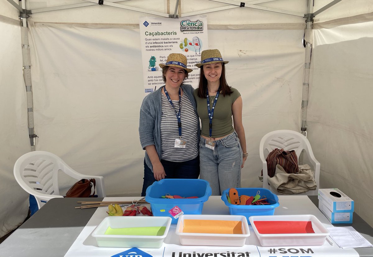 🚀 Darrera jornada de Ciència per a tothom a la UIB! Avui 3 activitats per a tota la família 👨‍👩‍👧‍👦 Ens hi trobareu de 10 a 14h

🦠 Caça-bacteris 
🧠ICTUS: coneix, actua i prevé 
🔬 Extracció d’ADN a partir d’un plàtan

Descobreix la ciència amb l’IdISBa! #SomInvestigació #SomSalut