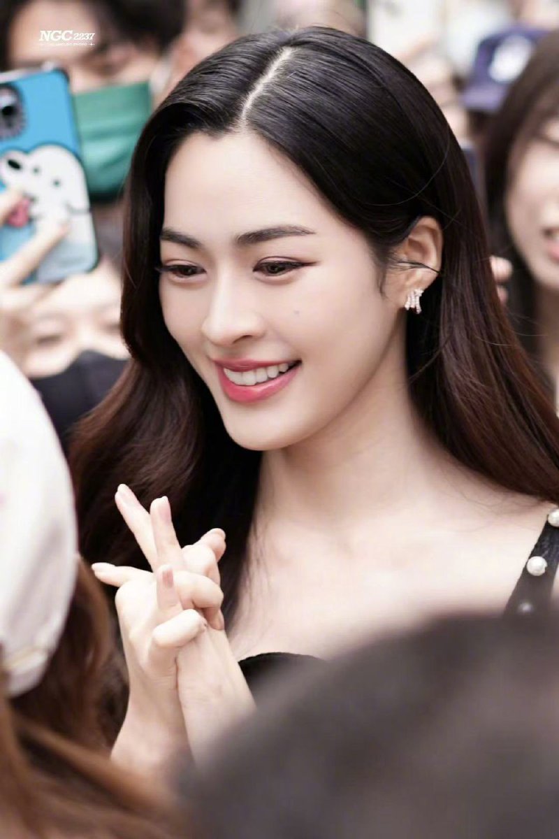 พิมพ์ตามแอดมินนะคะ 👇🏻

คาเฟอีนทำพิษ หรือว่าพี่หลิงกันนะ ที่ทำให้หัวใจเต้นไม่เป็นจังหวะเนี่ย 💓

LINGLING MANAGER KAFELAKU
#KafelakuCoffeexLingling