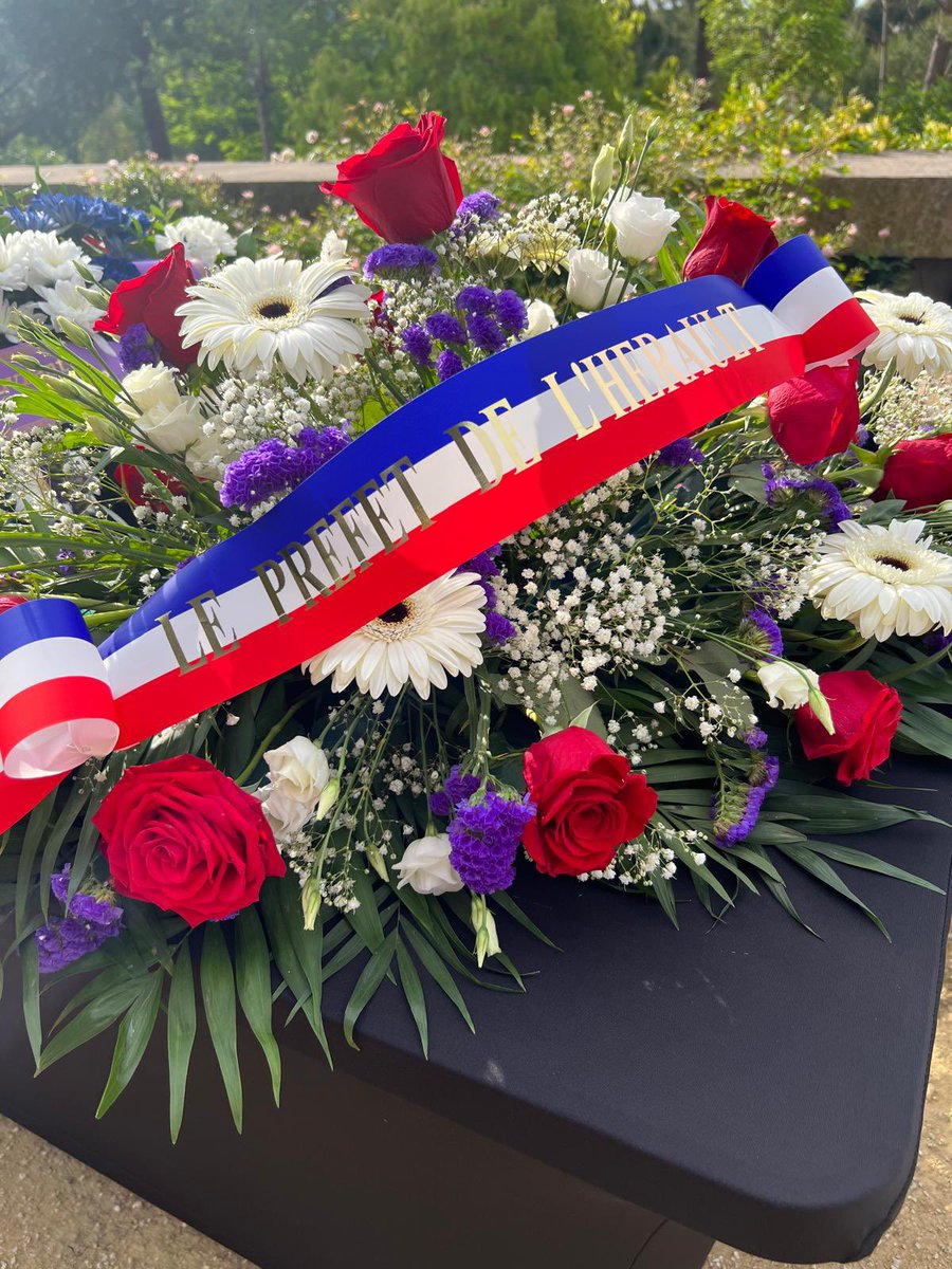 🇫🇷#Cérémonie #10mai 
Journée nationale des mémoires de la Traite, de l’esclavage et de leurs abolitions.
Ce matin, au Parc d’Arménie dans les jardins de l’Hôtel de Ville de Montpellier, une cérémonie empreinte de solennité et d’émotion s’est tenue autour de la stèle de l’Abbé