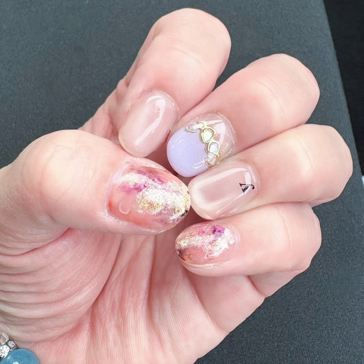 yuka_jjuni's tweet photo. #ニューネイル
#春ネイル
#Y
#かわいい
ニューネイル💅かわいい🩷
おとなしめ？🤭でいい感じ👍🏻 https://t.co/lpBPuZIRWm