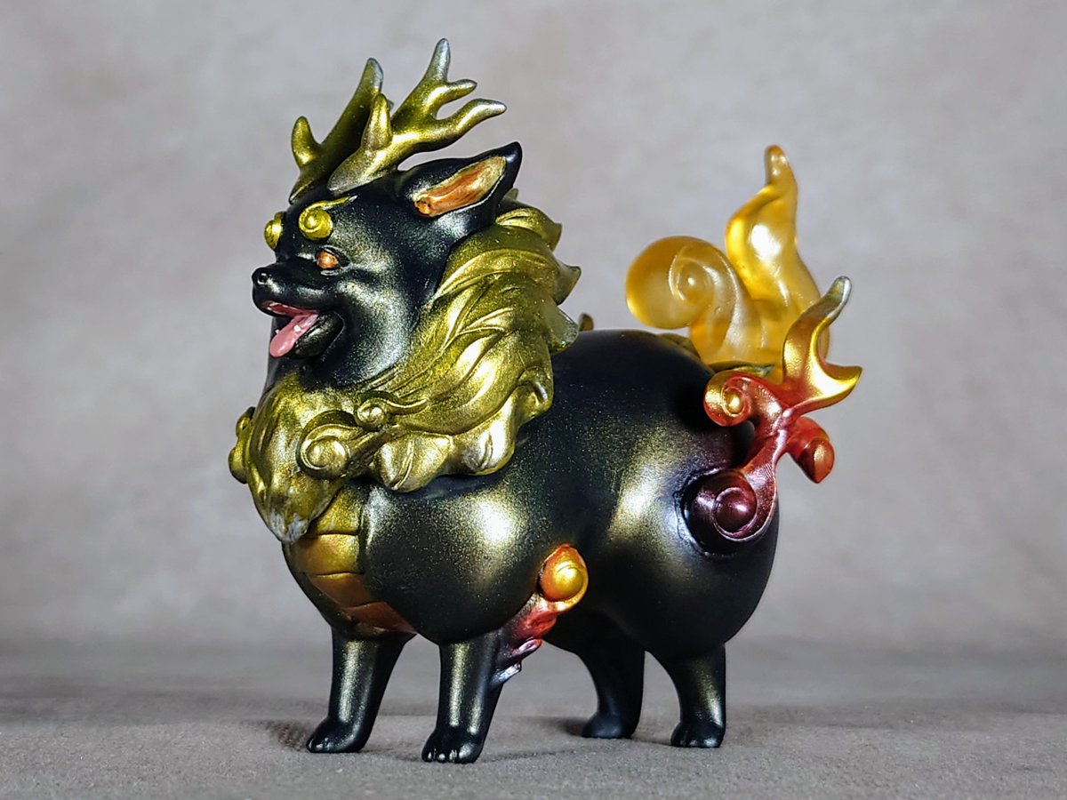 g1u2p3me's tweet image. 森田ポリエステル(@mrt_polyester)様
霊犬 ポメ麒麟
完成しました。
頼まれ物です。
伝説上の動物 麒麟がモチーフなので、神々しいポメにしてみました。
ポメベロスやポメキュウビも塗ってきましたが、どの子も本当に可愛いですね🐶