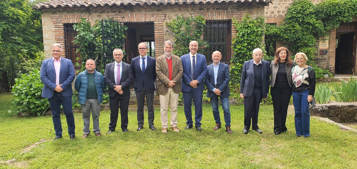 saludglobalCSIC (@saludglobalcsic) on Twitter photo Hoy ha tenido lugar la VII Edición del Premio Anual del Centro de Interpretación del Paludismo, donde el Dr. José Antonio Nájera ha sido reconocido por su trayectoria y el Dr. Pedro Alonso <a href="/PAlonsoMalaria/">Pedro L. Alonso</a> ha sido merecidamente premiado. Enhorabuena a ambos.
<a href="/ISGLOBALorg/">ISGlobal</a> <a href="/WHO/">World Health Organization (WHO)</a> Hoy ha tenido lugar la VII Edición del Premio Anual del Centro de Interpretación del Paludismo, donde el Dr. José Antonio Nájera ha sido reconocido por su trayectoria y el Dr. Pedro Alonso <a href="/PAlonsoMalaria/">Pedro L. Alonso</a> ha sido merecidamente premiado. Enhorabuena a ambos.
<a href="/ISGLOBALorg/">ISGlobal</a> <a href="/WHO/">World Health Organization (WHO)</a>