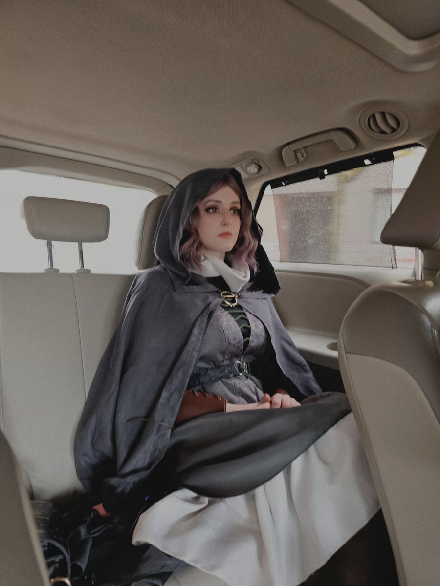 kwehzy's tweet image. couldnt find Torrent so i had to take a fucking Uber