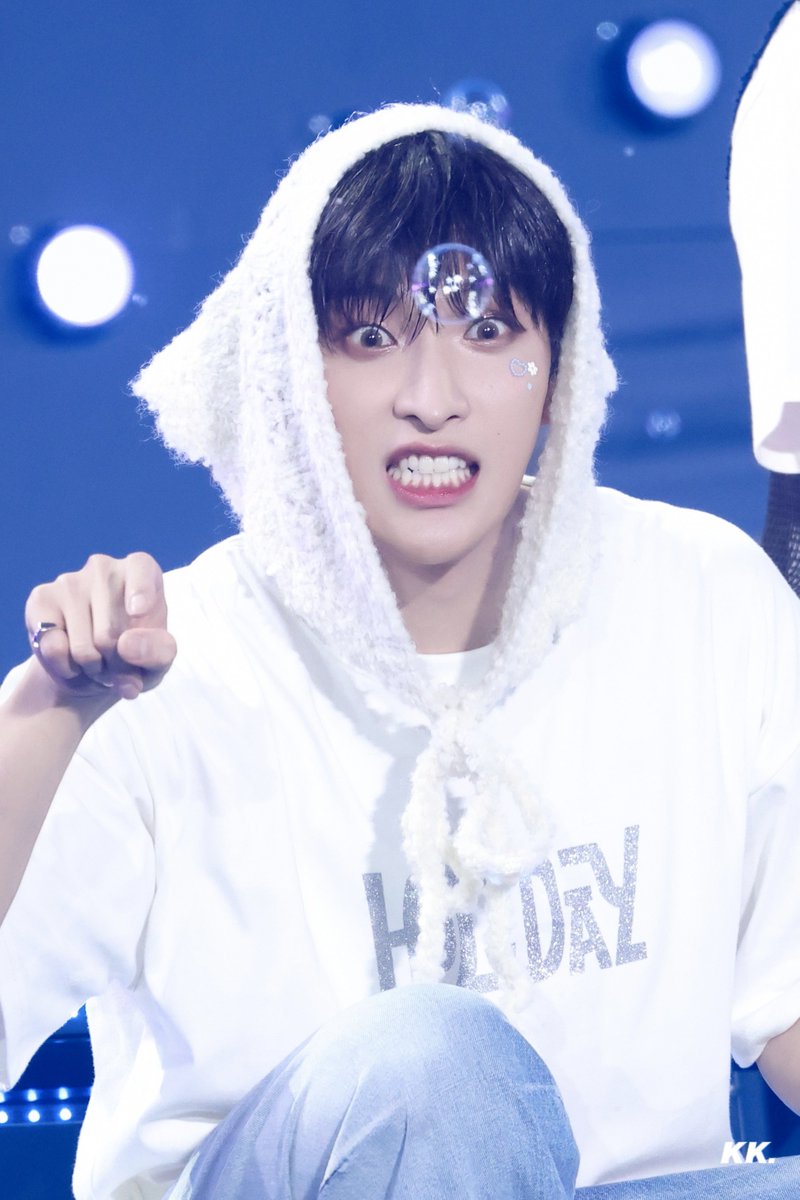 KK0_0218's tweet photo. 😬
250510 HOLIDAY SAITAMA

#도겸 #DK #ドギョム #DOKYEOM
#SEVENTEEN #세븐틴 https://t.co/egQEjYFyWa