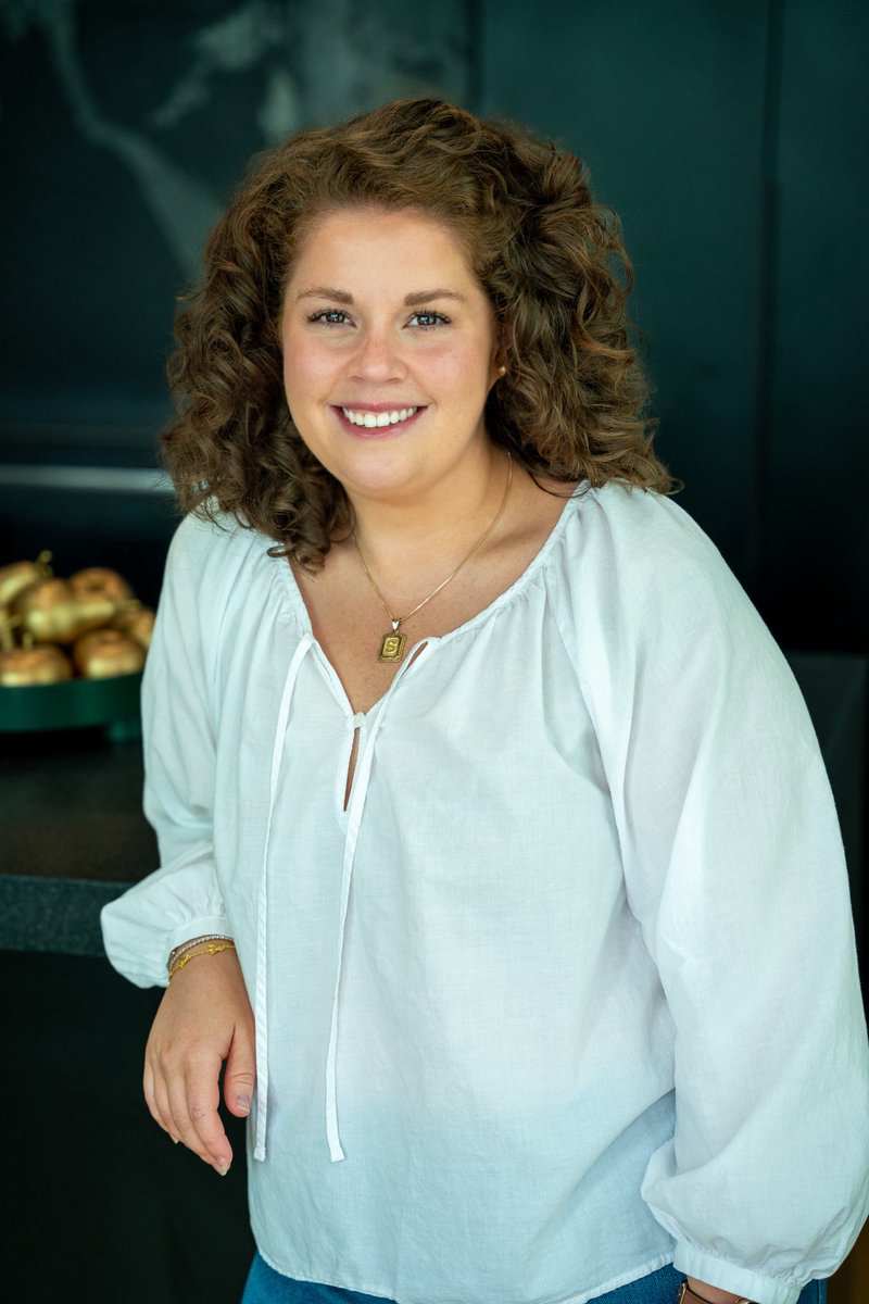 Happy Birthday to our Creative Director, Savannah Swindle! Drop a comment and show her some birthday love! 🥳👏🏼💡