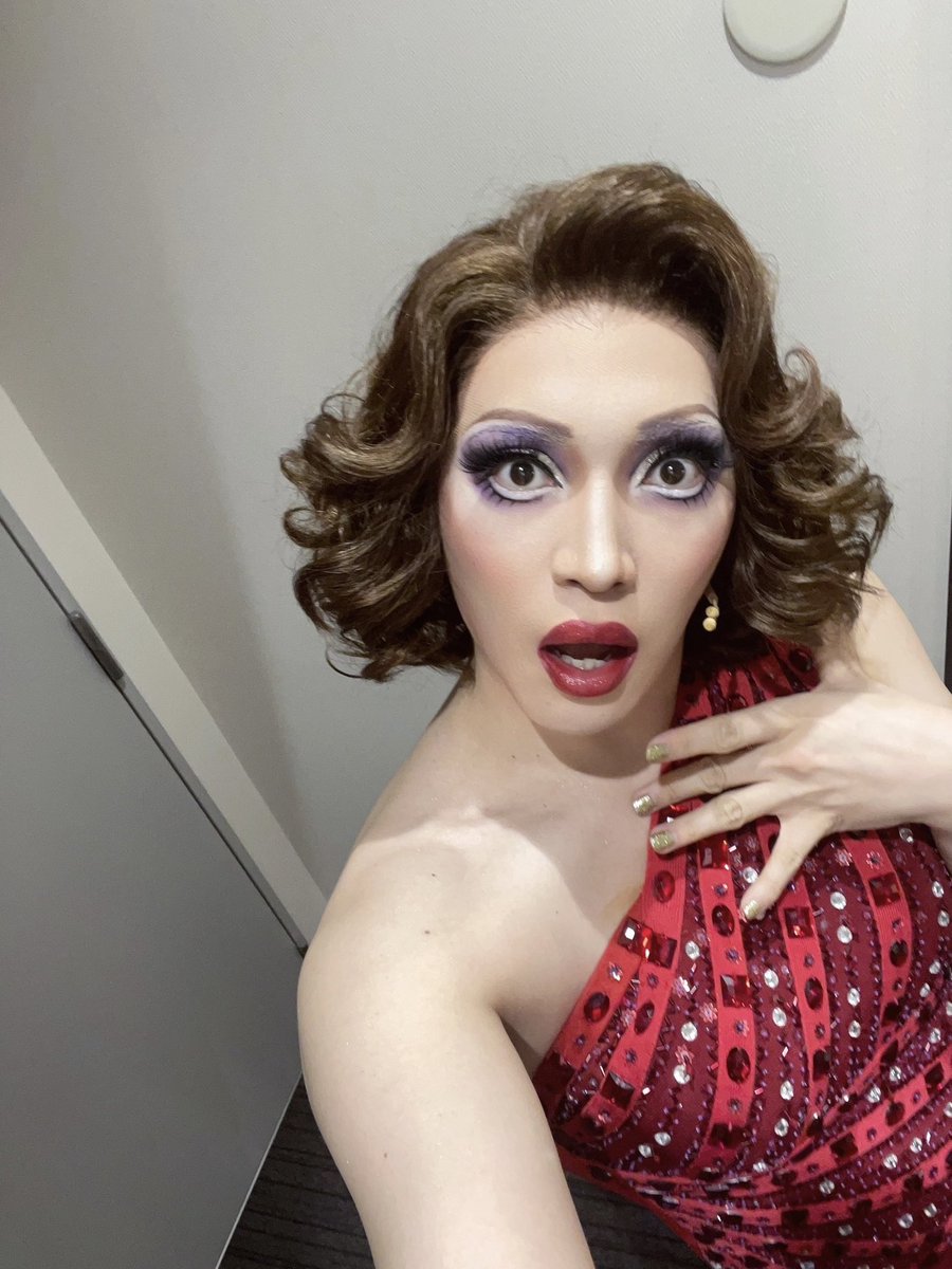 今日もありがと💋
私も最高みんなも最高

残り5回🥹

明日も昼から盛り上がりましょ👠

#キンキーブーツ
#Kinkybootsjp 
#松下優也