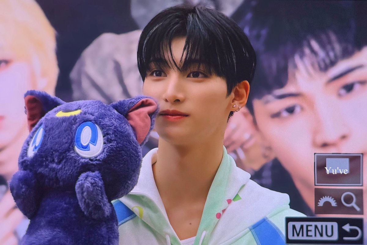 250510 공팬 

#넥스지 #유우 #NEXZ #ユウ #유우잘생겼다